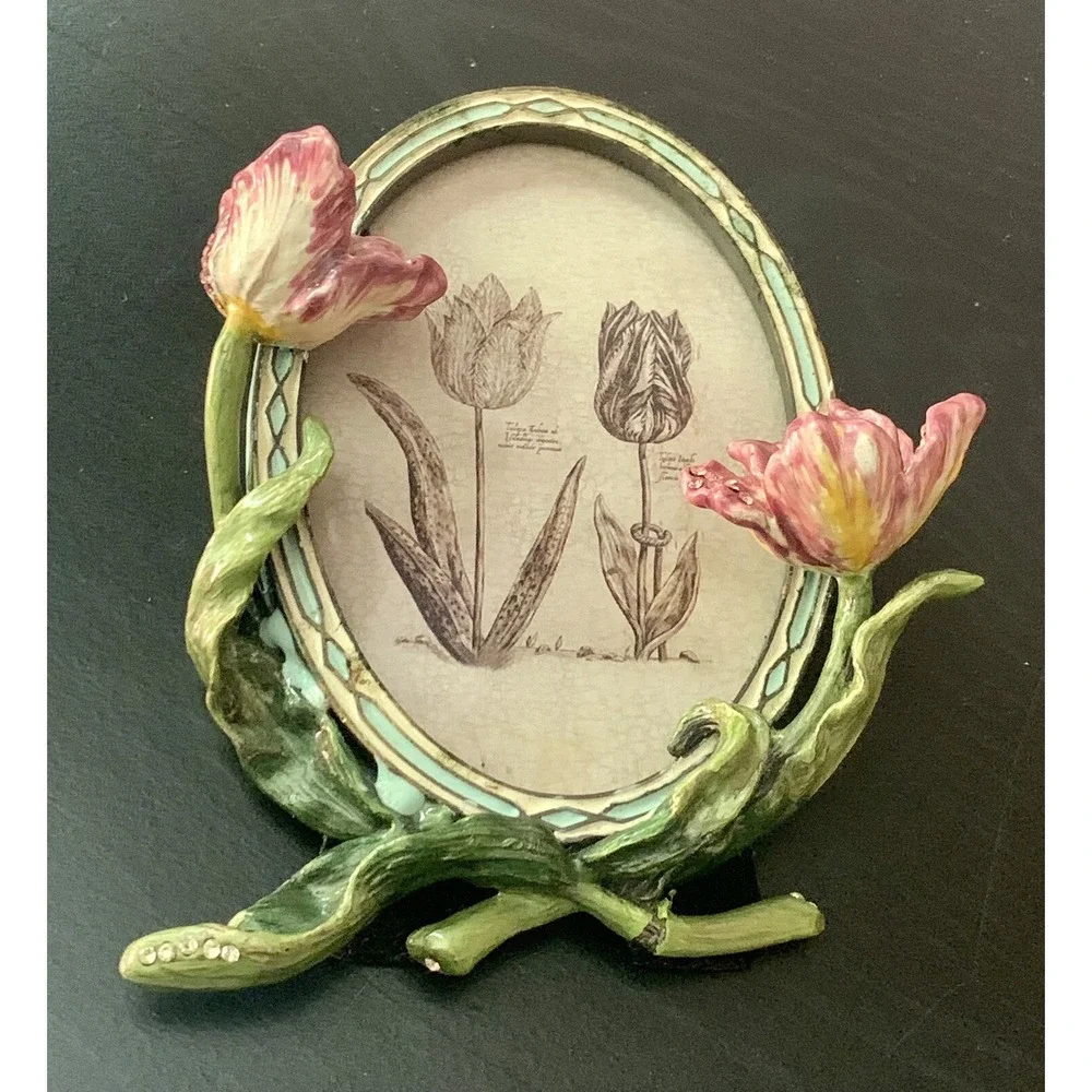 Vintage Beautiful Dimensional Enameled Tulips Flowers Oval Picture Frame!